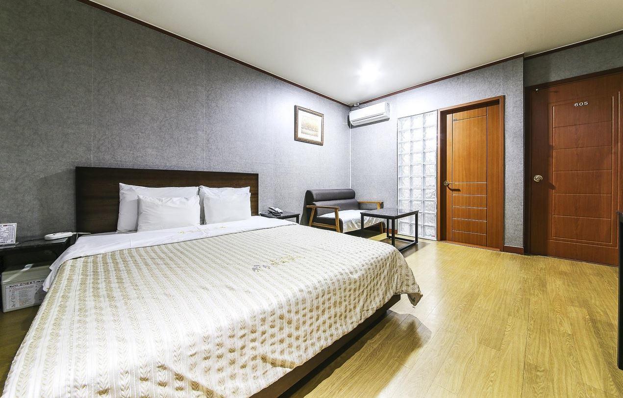 יונגין Valentine Motel מראה חיצוני תמונה
