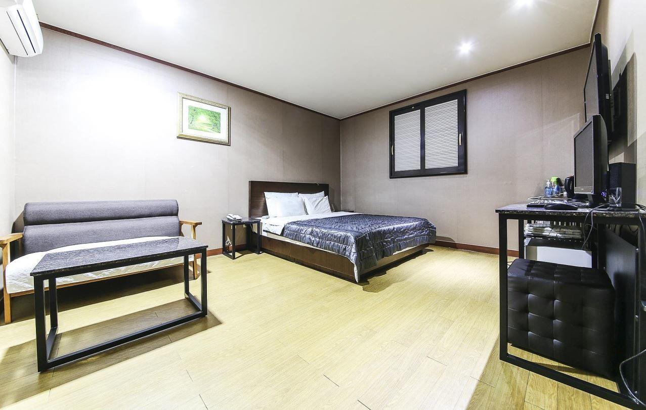 יונגין Valentine Motel מראה חיצוני תמונה